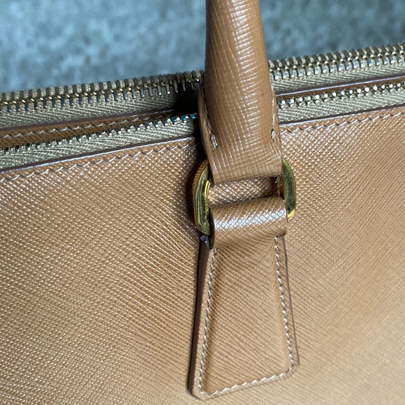 Prada Medium Galleria, Brown Double Zip Lux Tote Saffiano Leather Medium - Picture 7 of 15